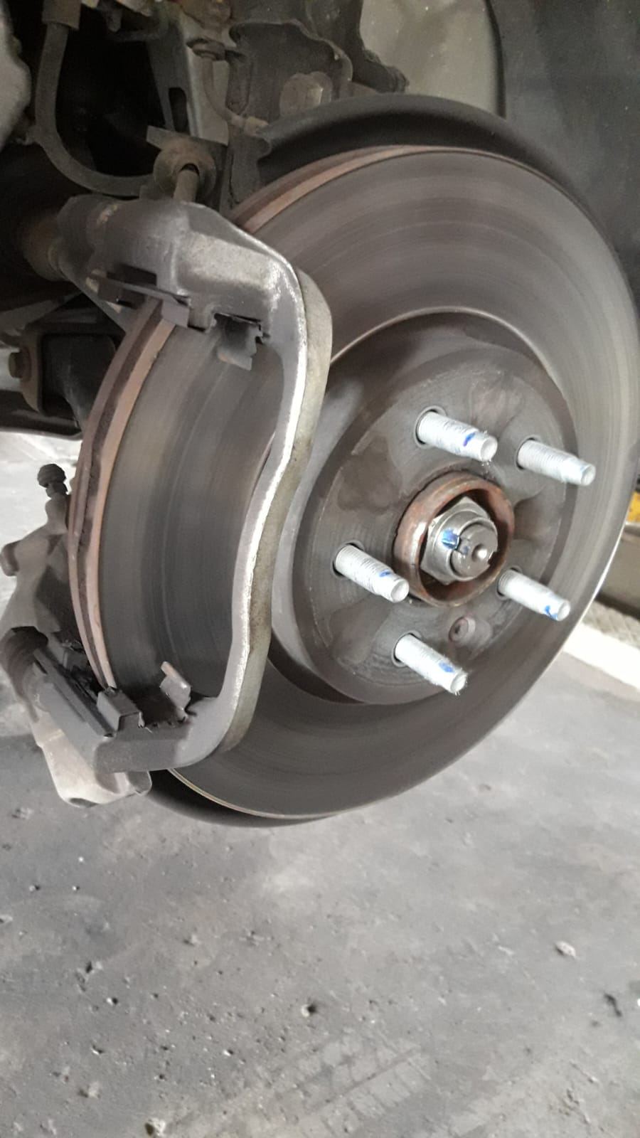 Freno a disco reparado